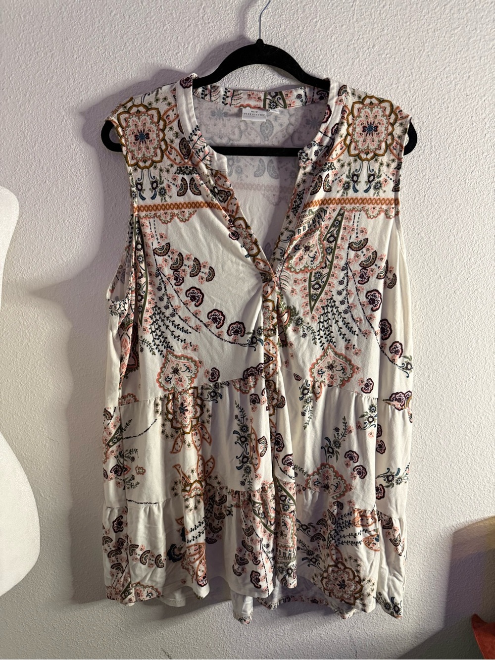 New Directions Boho Tiered Babydoll Tunic Top Sleeveless Paisley Print 2X